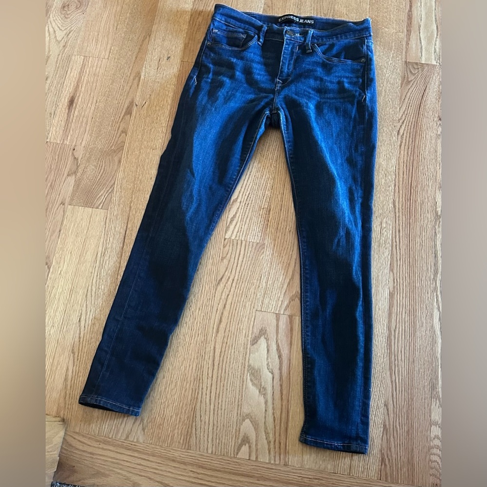 Express women’s size 6 jeans